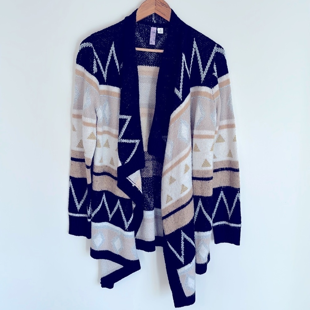ALYA Francesca's Cape Drape Sweater Party Shimmer Geometric Open Front C…